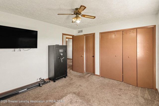 6045 W Plains Road, Eaton Rapids, MI 48827