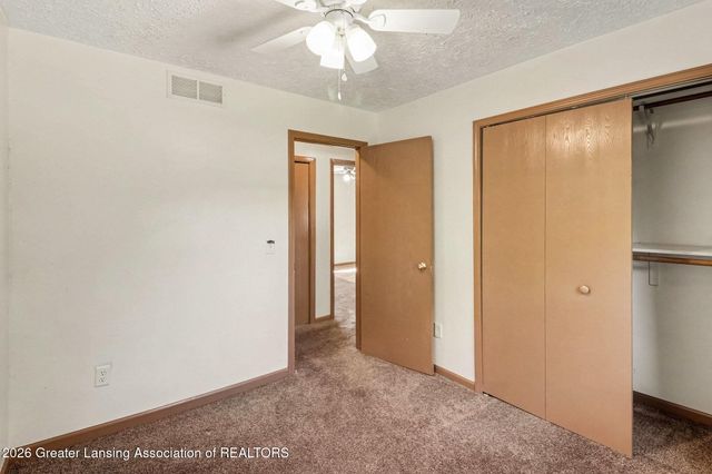 6045 W Plains Road, Eaton Rapids, MI 48827