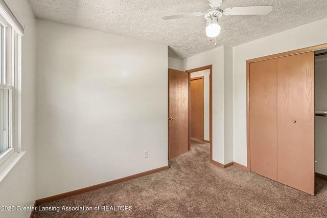 6045 W Plains Road, Eaton Rapids, MI 48827