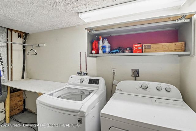 6045 W Plains Road, Eaton Rapids, MI 48827