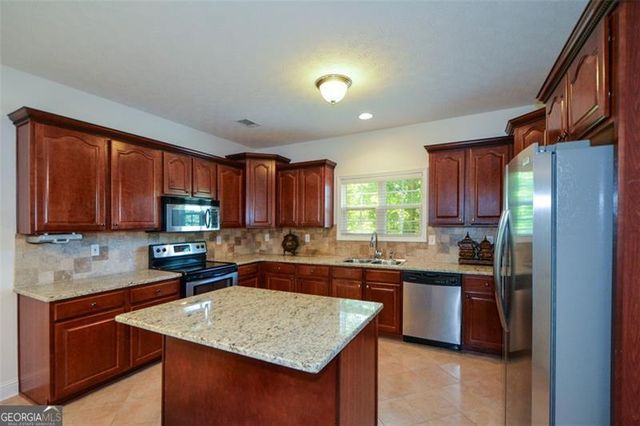 7052 Camp Falls Court W, Winston, GA 30187