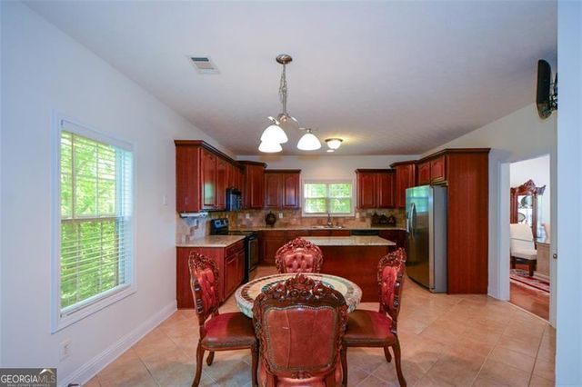 7052 Camp Falls Court W, Winston, GA 30187