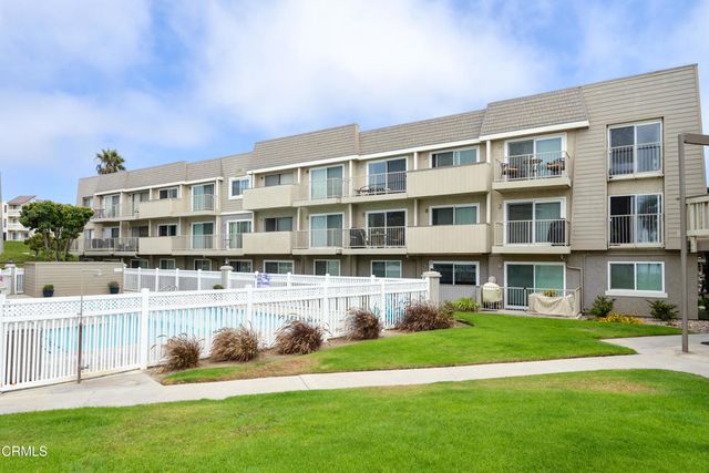 257 E Surfside Drive, Port Hueneme, CA 93041
