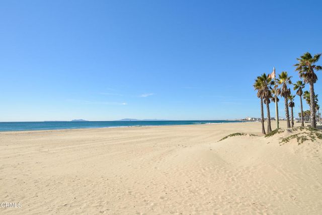 257 E Surfside Drive, Port Hueneme, CA 93041