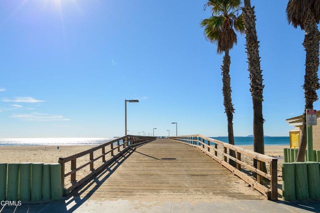 257 E Surfside Drive, Port Hueneme, CA 93041