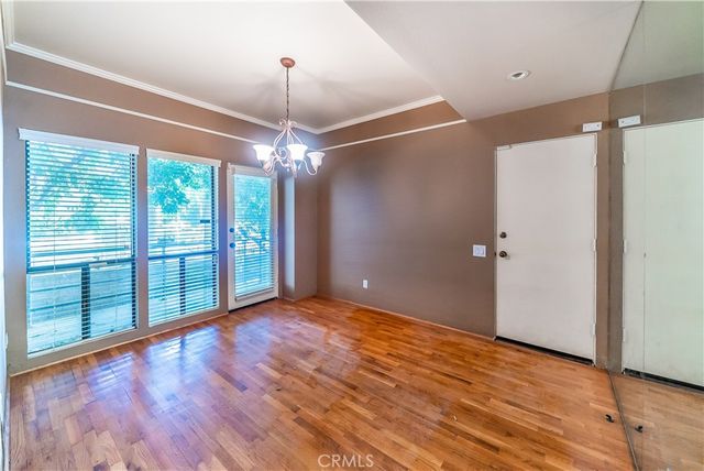 13236 Valleyheart 102, Studio City, CA 91604