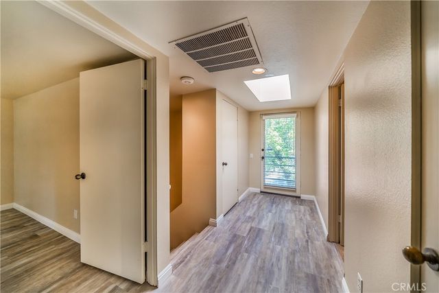 13236 Valleyheart 102, Studio City, CA 91604