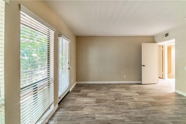 13236 Valleyheart 102, Studio City, CA 91604