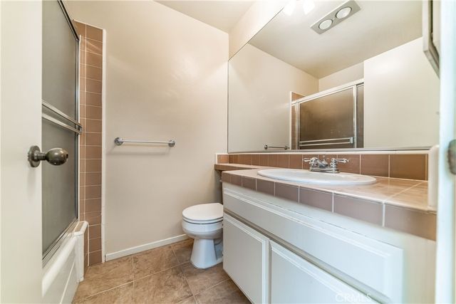 13236 Valleyheart 102, Studio City, CA 91604