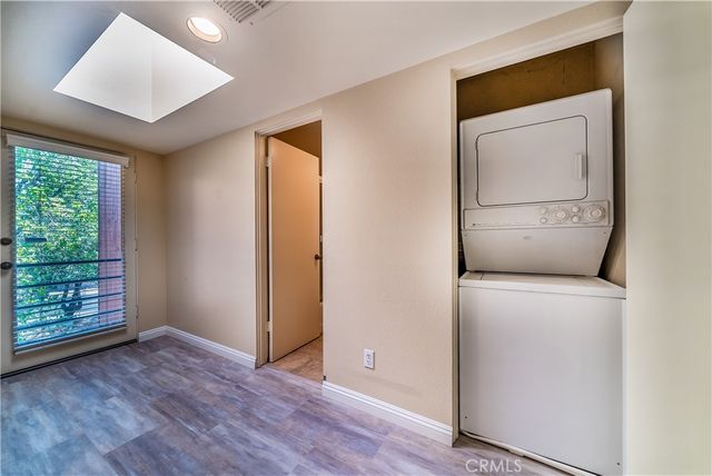 13236 Valleyheart 102, Studio City, CA 91604