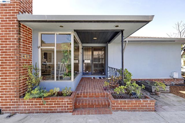 845 Dolores Ave, San Leandro, CA 94577