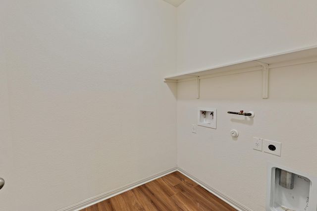 108 Schuster CT, Georgetown, TX 78626