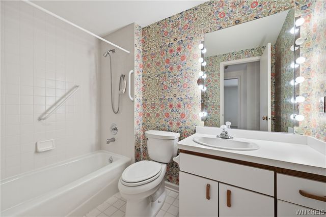 144 Wedgewood Drive 144, Amherst, NY 14221