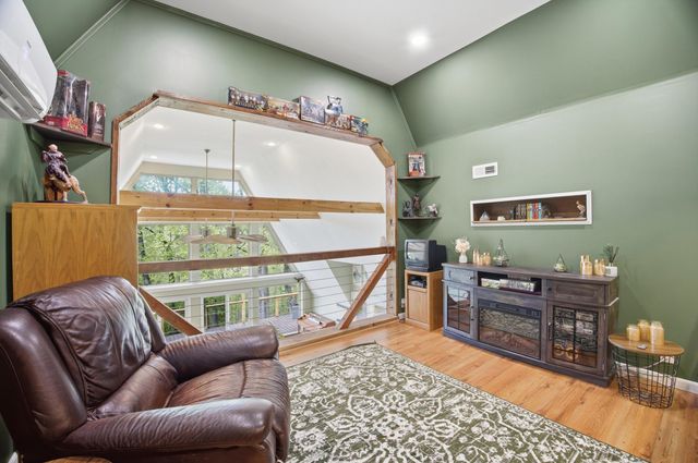 207 County Road 90, Riceville, TN 37370