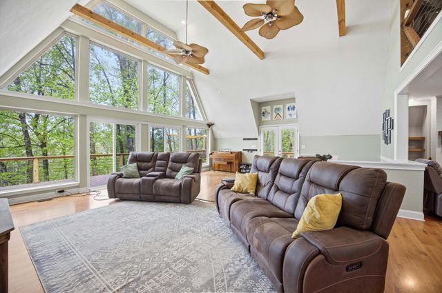 207 County Road 90, Riceville, TN 37370