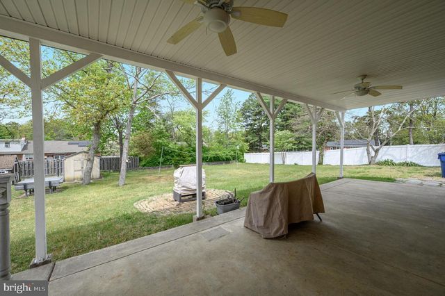 6 SUNSET DR, Voorhees, NJ 08043