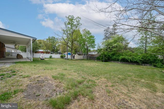 6 SUNSET DR, Voorhees, NJ 08043