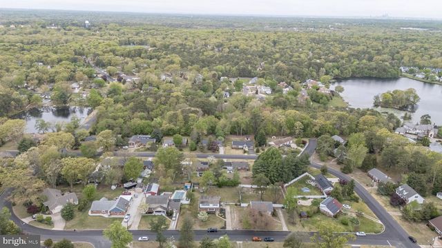 6 SUNSET DR, Voorhees, NJ 08043