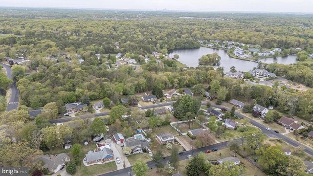 6 SUNSET DR, Voorhees, NJ 08043