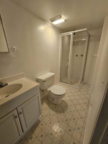 670 Sheridan Road, Saint Joseph, MI 49085