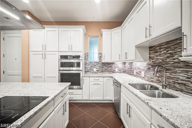 21460 Strada Nuova CIR, Estero, FL 33928
