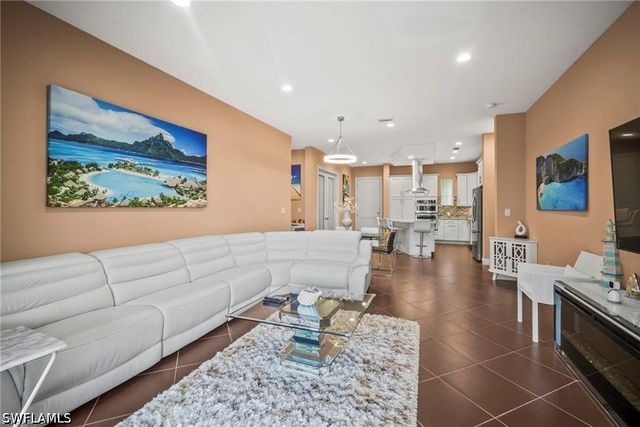 21460 Strada Nuova CIR, Estero, FL 33928