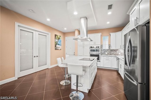 21460 Strada Nuova CIR, Estero, FL 33928