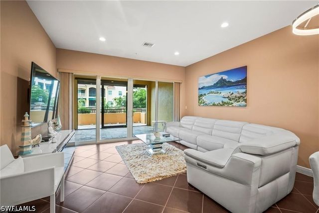 21460 Strada Nuova CIR, Estero, FL 33928