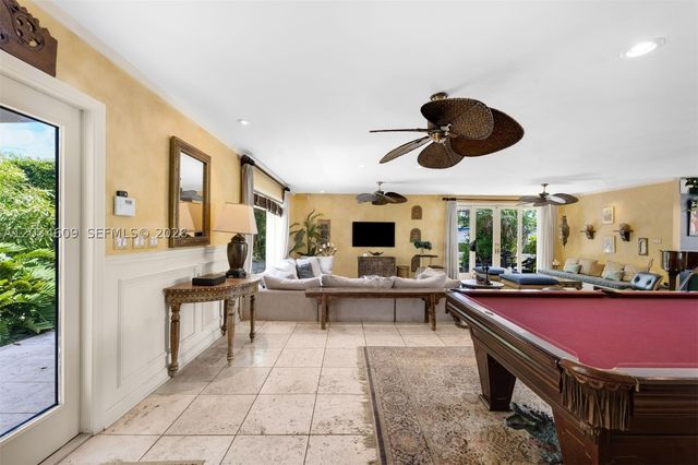 7975 Biscayne Point Cir, Miami Beach, FL 33141