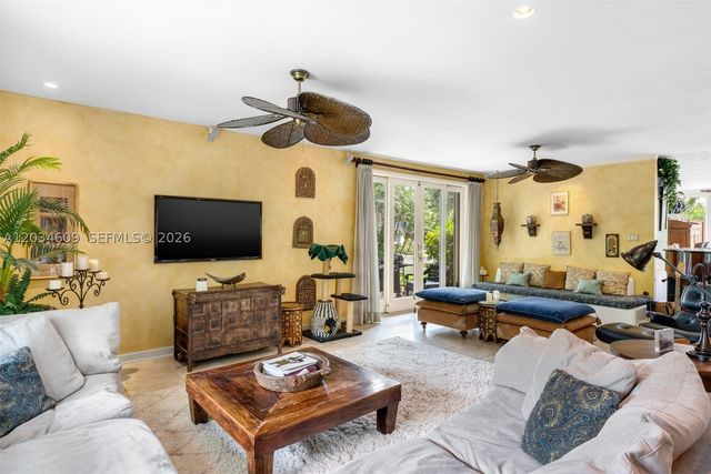7975 Biscayne Point Cir, Miami Beach, FL 33141