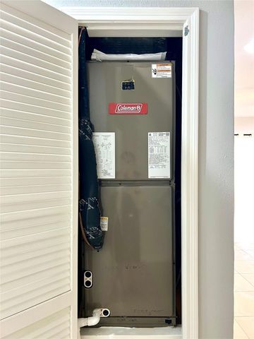 2750 Holly Hall Street 605, Houston, TX 77054