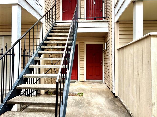 2750 Holly Hall Street 605, Houston, TX 77054