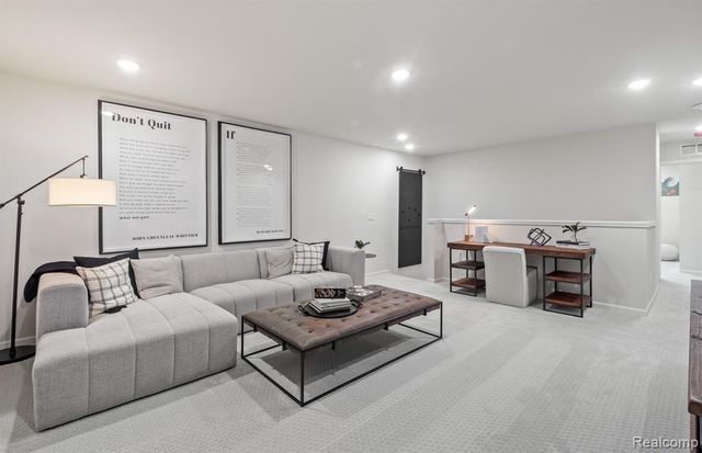 55818 Oak Pointe Drive, Shelby, MI 48315