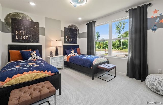 55818 Oak Pointe Drive, Shelby, MI 48315