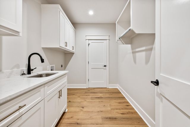 401 Kale Cove, Benton, AR 72019