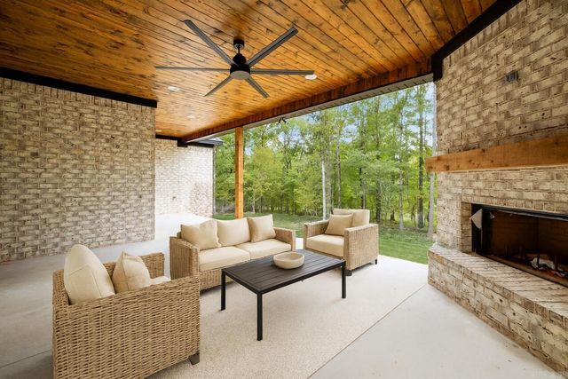 401 Kale Cove, Benton, AR 72019