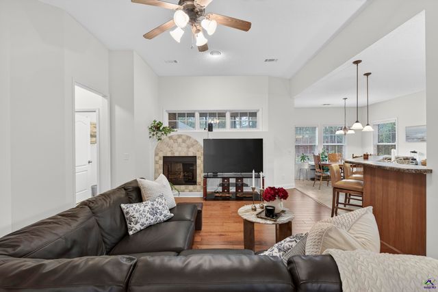 122 Shadow Lawn Drive, Byron, GA 31008