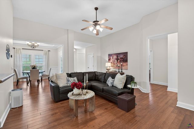 122 Shadow Lawn Drive, Byron, GA 31008