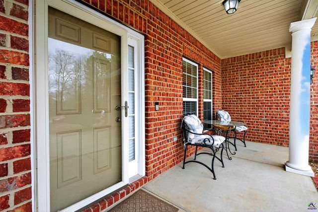 122 Shadow Lawn Drive, Byron, GA 31008