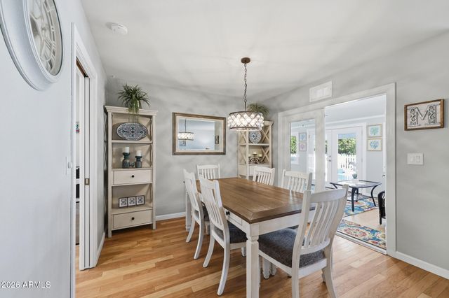 10402 W WININGER Circle, Sun City, AZ 85351