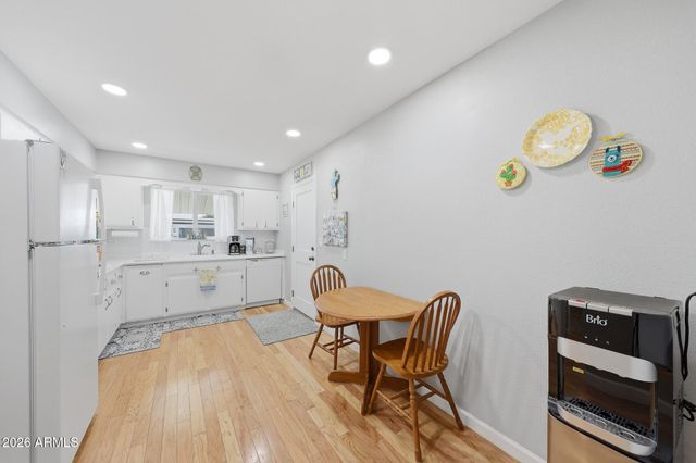 10402 W WININGER Circle, Sun City, AZ 85351