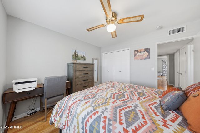 10402 W WININGER Circle, Sun City, AZ 85351