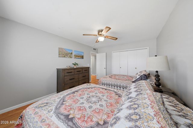 10402 W WININGER Circle, Sun City, AZ 85351