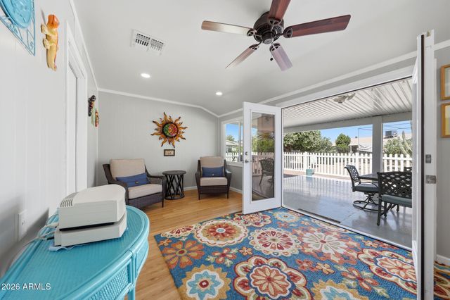 10402 W WININGER Circle, Sun City, AZ 85351