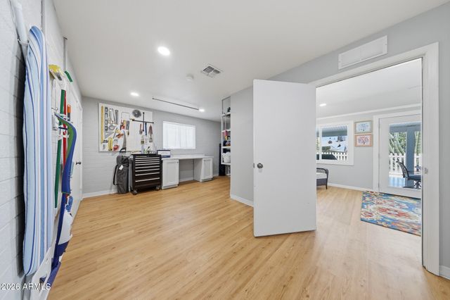 10402 W WININGER Circle, Sun City, AZ 85351