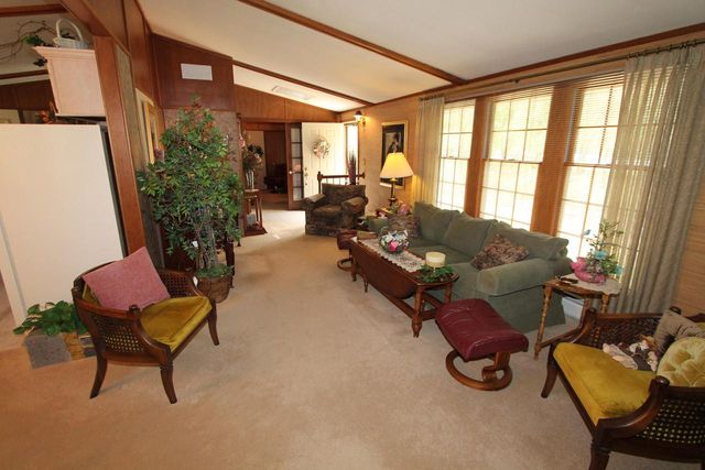 308 Highridge ROAD, Burlington, WI 53105
