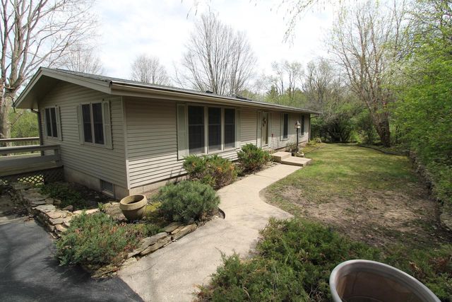 308 Highridge ROAD, Burlington, WI 53105