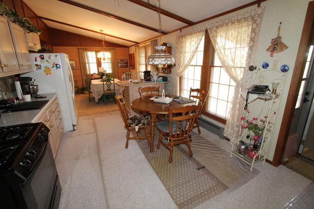 308 Highridge ROAD, Burlington, WI 53105
