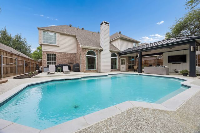 2121 Brentcove Drive, Grapevine, TX 76051
