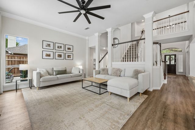 2121 Brentcove Drive, Grapevine, TX 76051